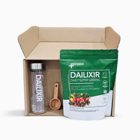 Thumbnail for Set mit Dailixir Beutel Daily Super Greens, transparenter Flasche und Holzlöffel im Karton