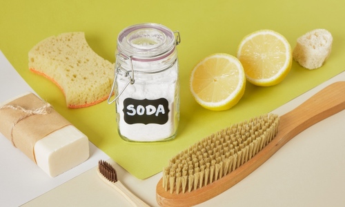 badewanne reinigen hausmittel schmierseife zahnbürste lappen tuch zitrone soda schwamm